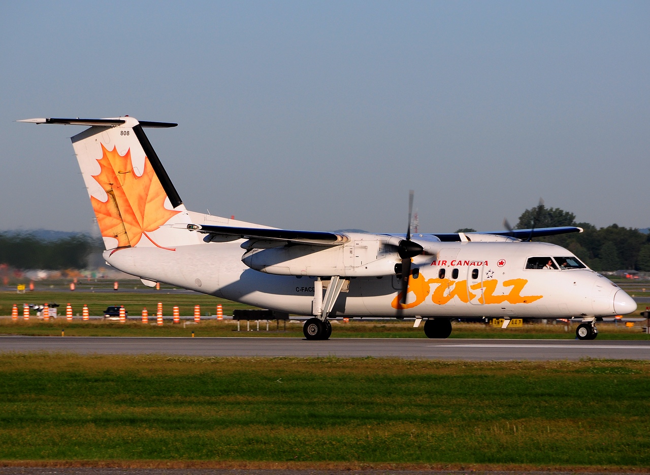C-FACD - DHC-8-102 - Air Canada Express - YUL - 19-09-2014