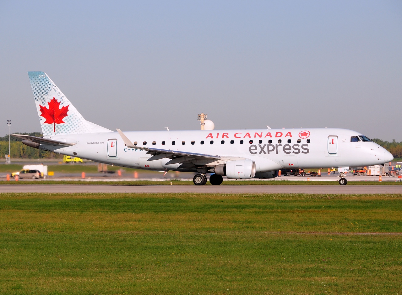 C-FEJP - ERJ-175SU (ERJ-170-200 SU) - Air Canada Express - YUL - 19-09-2014b