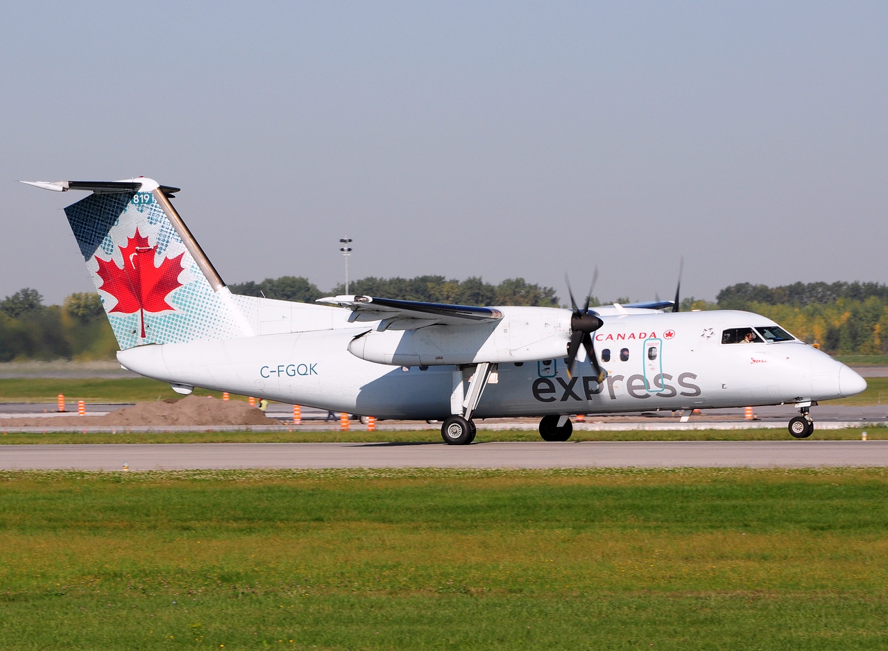 C-FGQK - DHC-8-102 - Air Canada Express - YUL - 19-09-2014