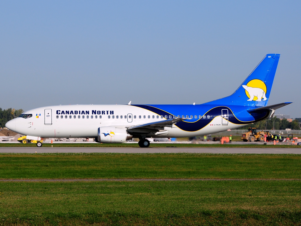 C-FKCN - 737-36N - Canadian North - YUL - 19-09-2014c