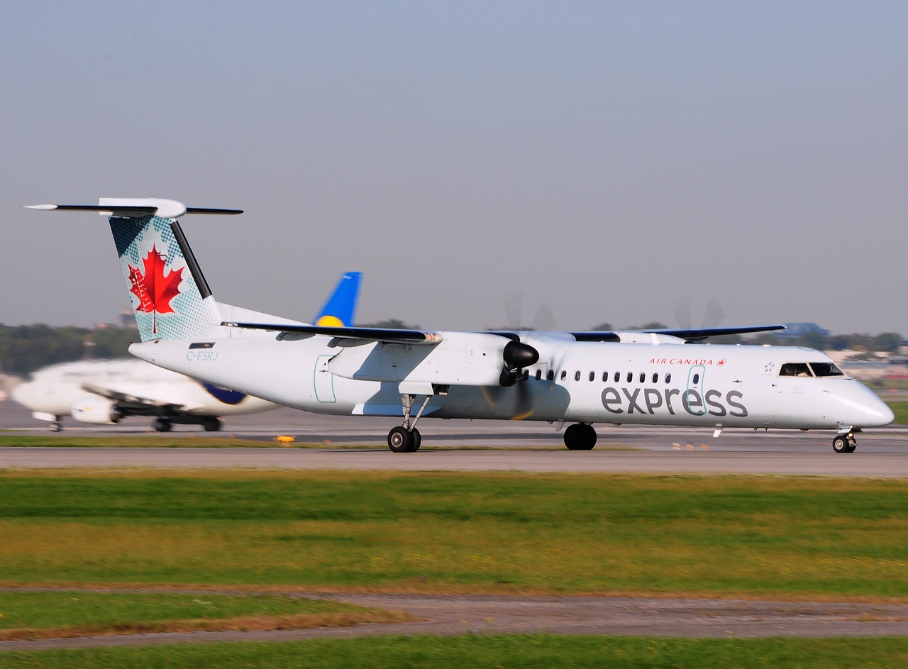 C-FSRJ - DHC-8-402Q - Air Canada Express - YUL - 19-09-2014