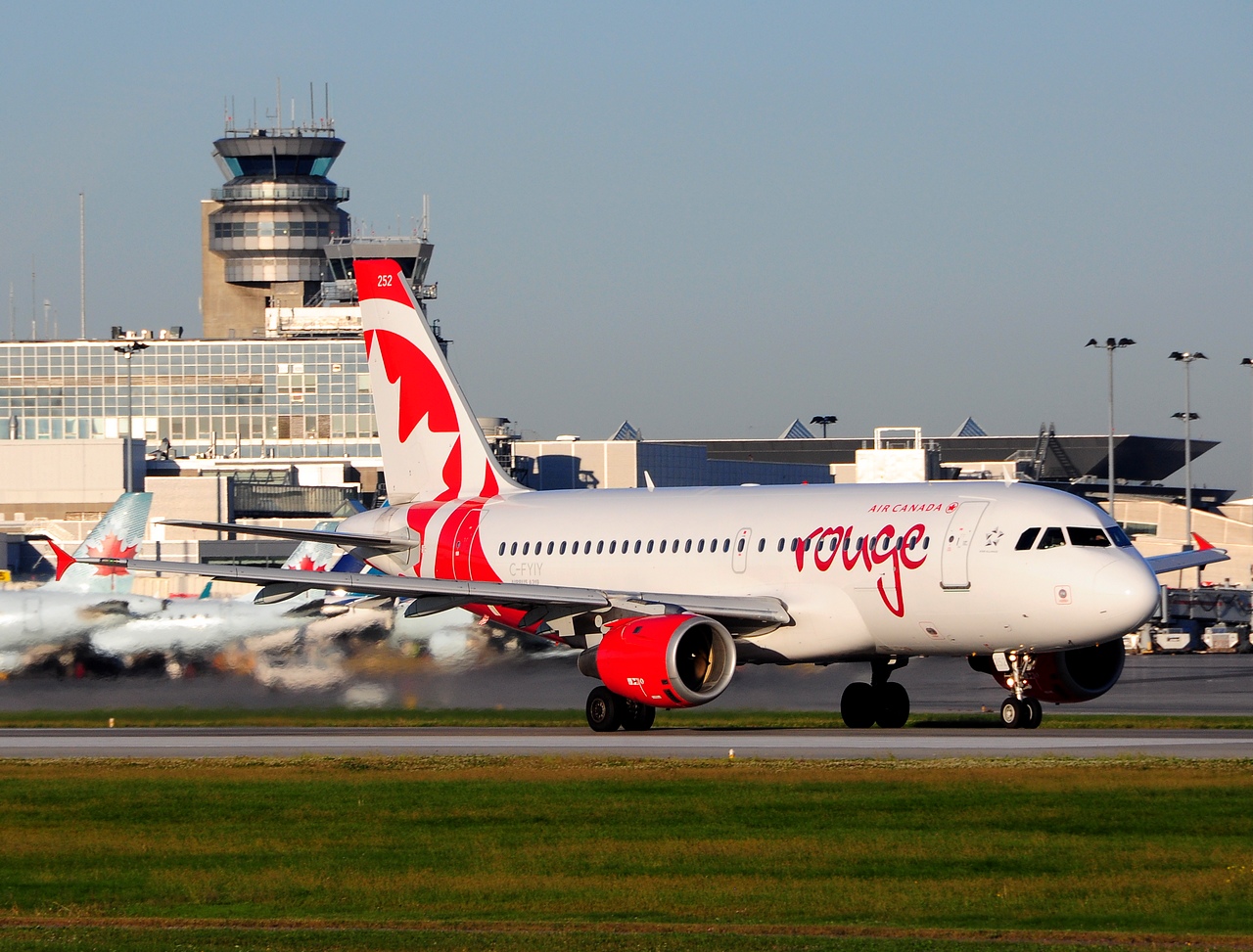 C-FYIY - A319-113 - Air Canada Rouge - YUL - 19-09-2014