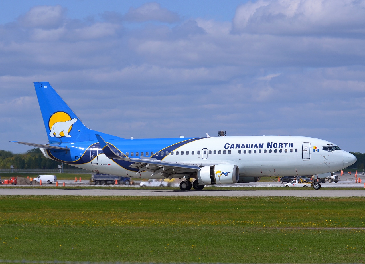 C-GCNW - 737-36Q - Canadian North - YUL - 18-09-2014