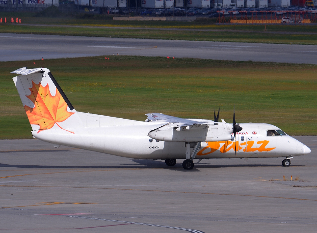 C-GION - DHC-8-102 - Air Canada Jazz - YUL - 19-09-2014b