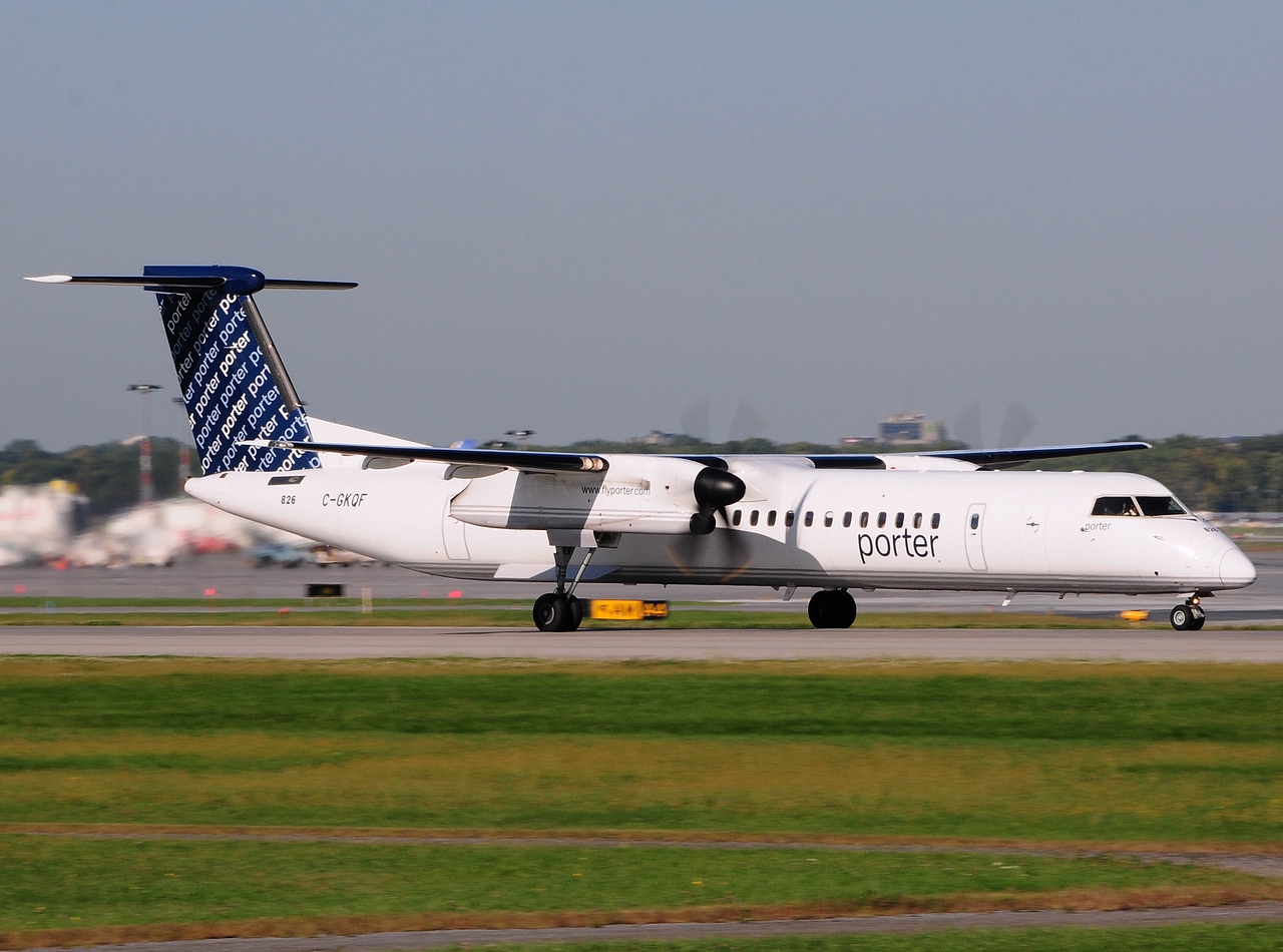 C-GKQF - DHC-8-402Q - Porter Airlines - YUL - 19-09-2014