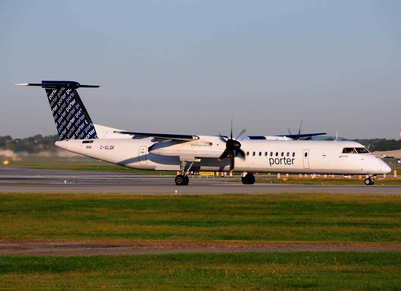 C-GLQK - DHC-8-402 - Porter Airlines - YUL - 19-09-2014