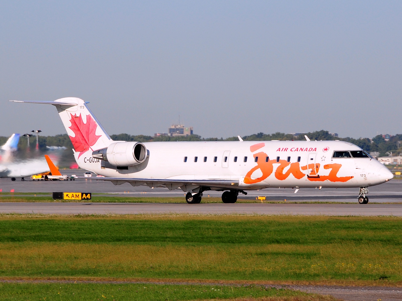 C-GOJA - CRJ-200ER - Air Canada Jazz - YUL - 19-09-2014