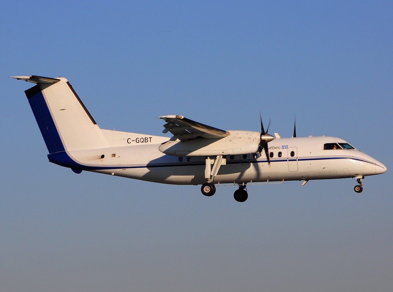 C-GQBT - DHC-8-202 - Quebec Government Air Service - YUL - 19-09-2014