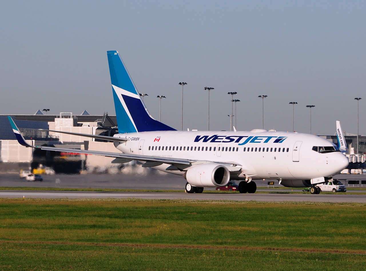 C-GWBN - 737-7CT(WL) - WestJet - YUL - 19-09-2014