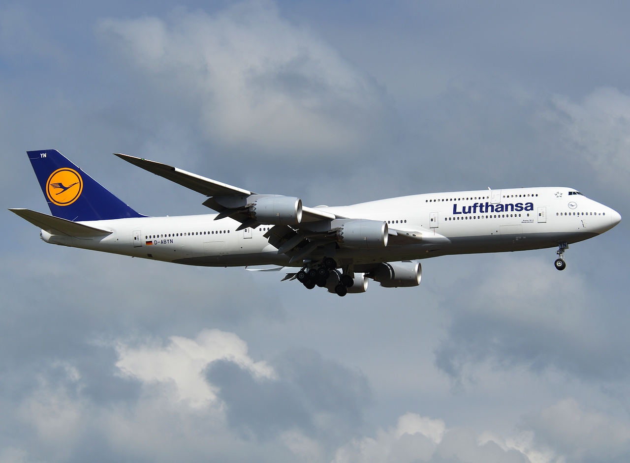 D-ABYN - 747-830 - Lufthansa - FRA - 03-05-2014