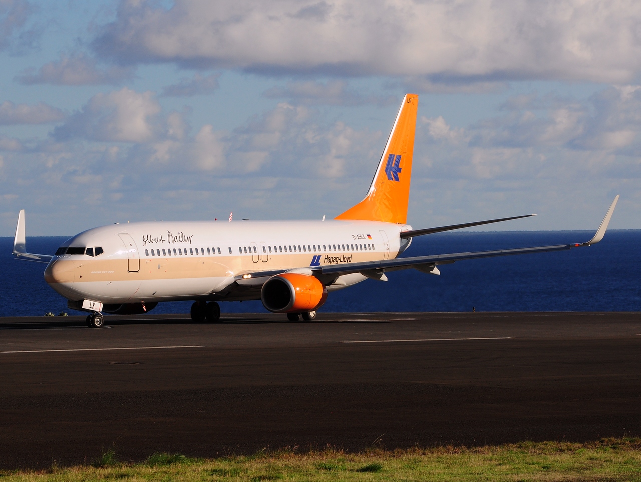 D-AHLK - 737-8K5(WL) - TUIfly - FNC - 30-09-2014f