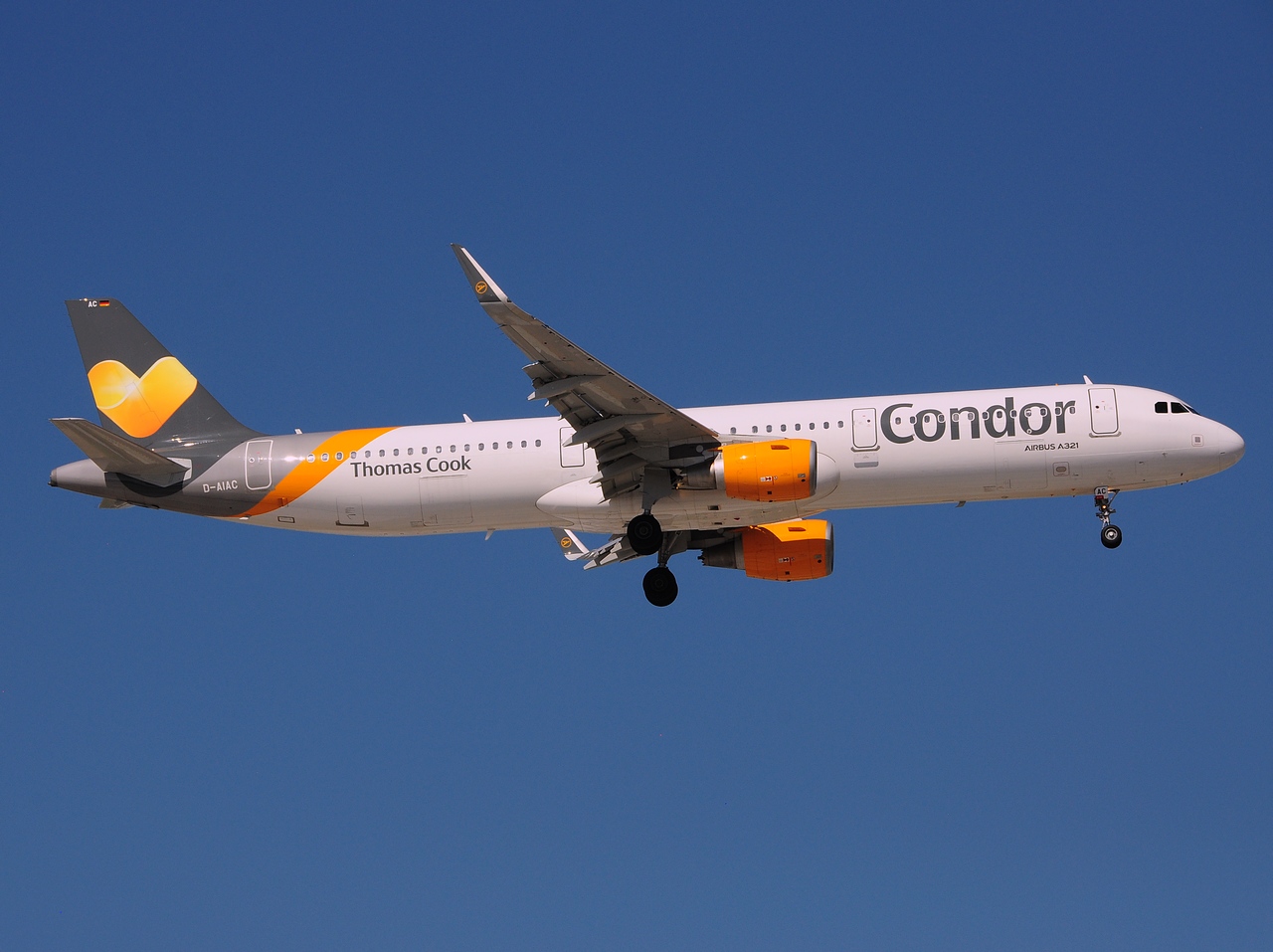 D-AIAC - A321-211(WL) - Condor - AYT - 25-08-2014