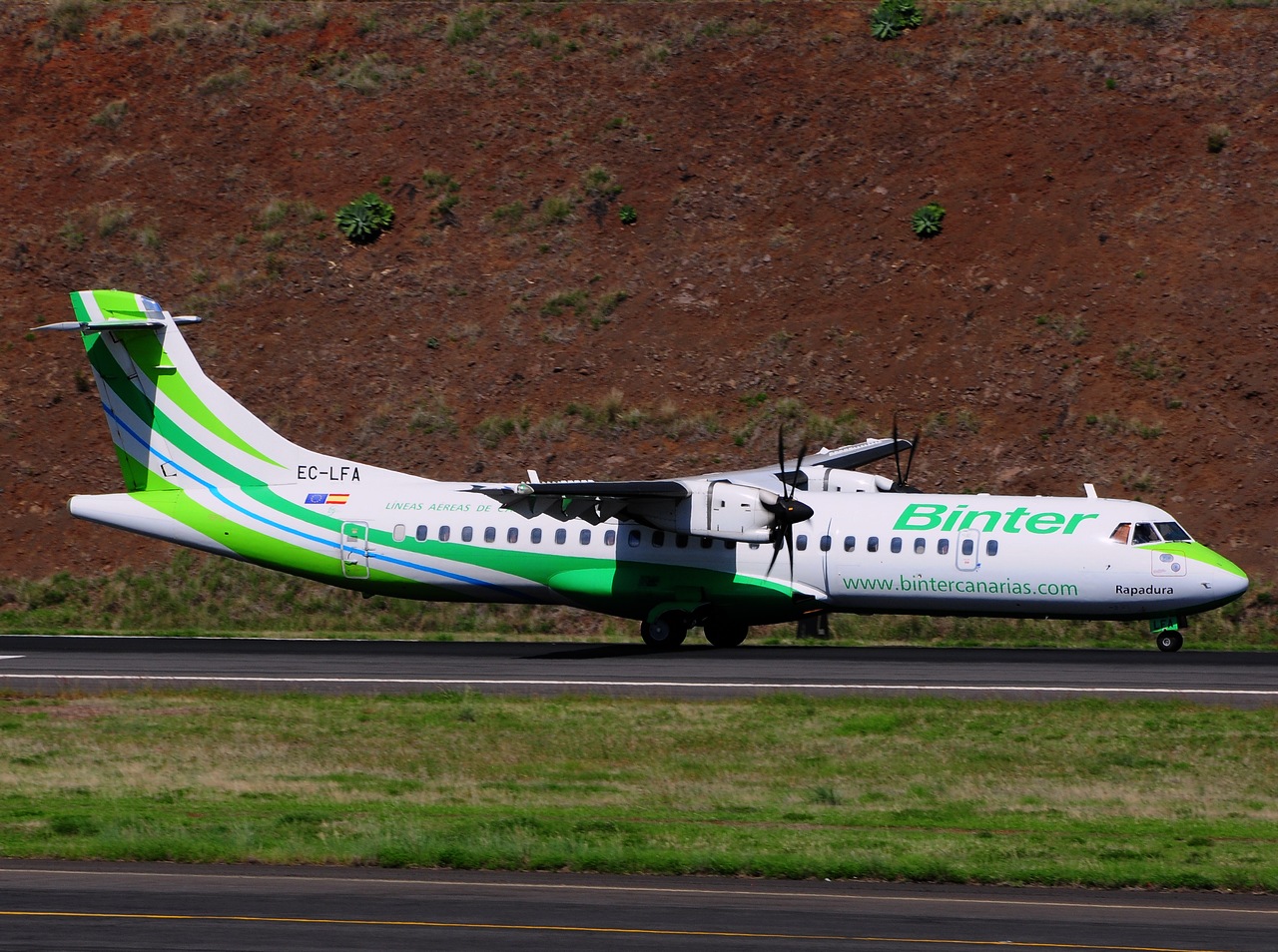 EC-LFA - ATR 72-500 (72-212A) - Binter Canarias - FNC - 28-09-2014