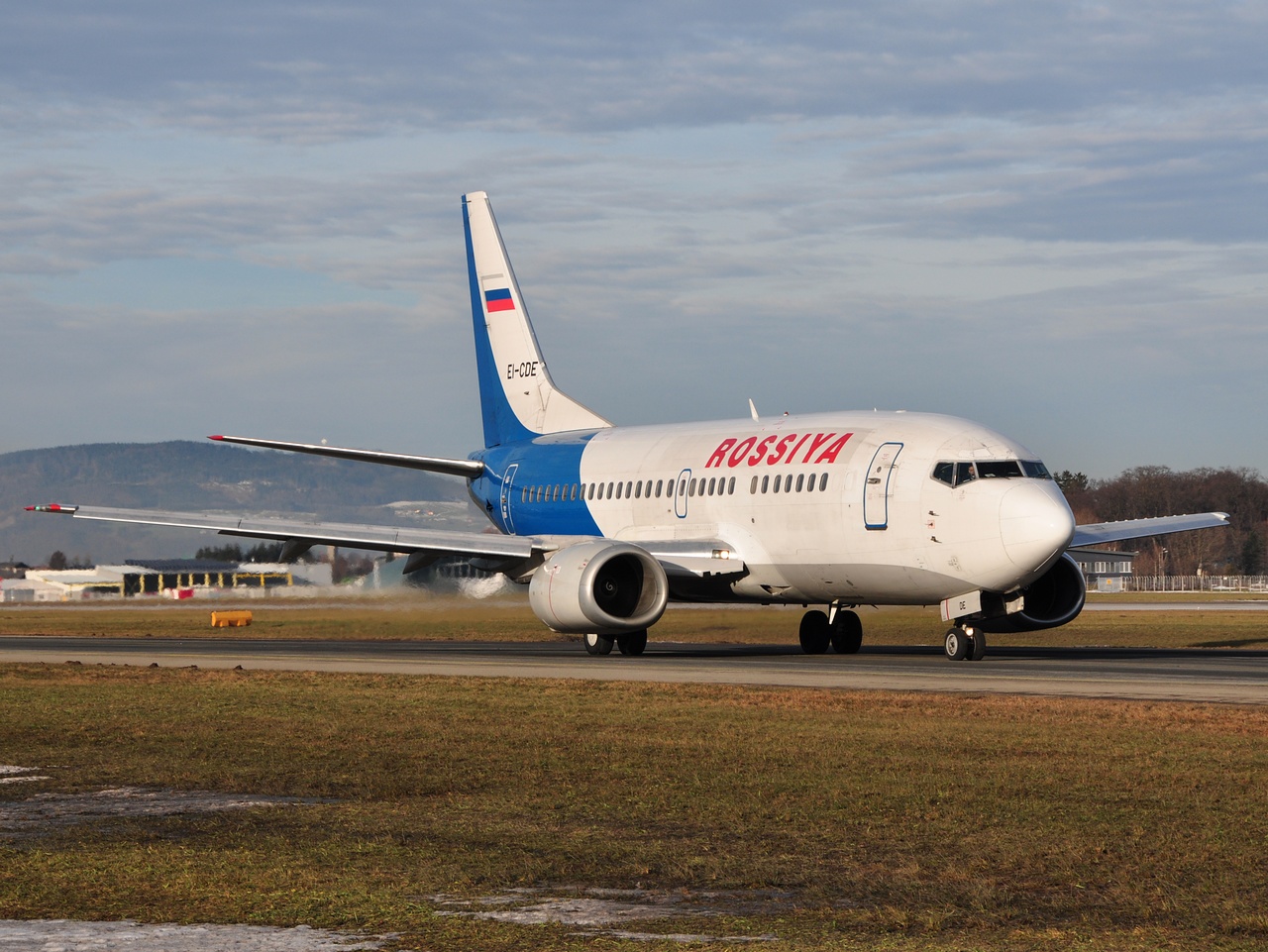EI-CDE - 737-548 - Rossiya _ Russian Airlines - SZG - 09-01-2014