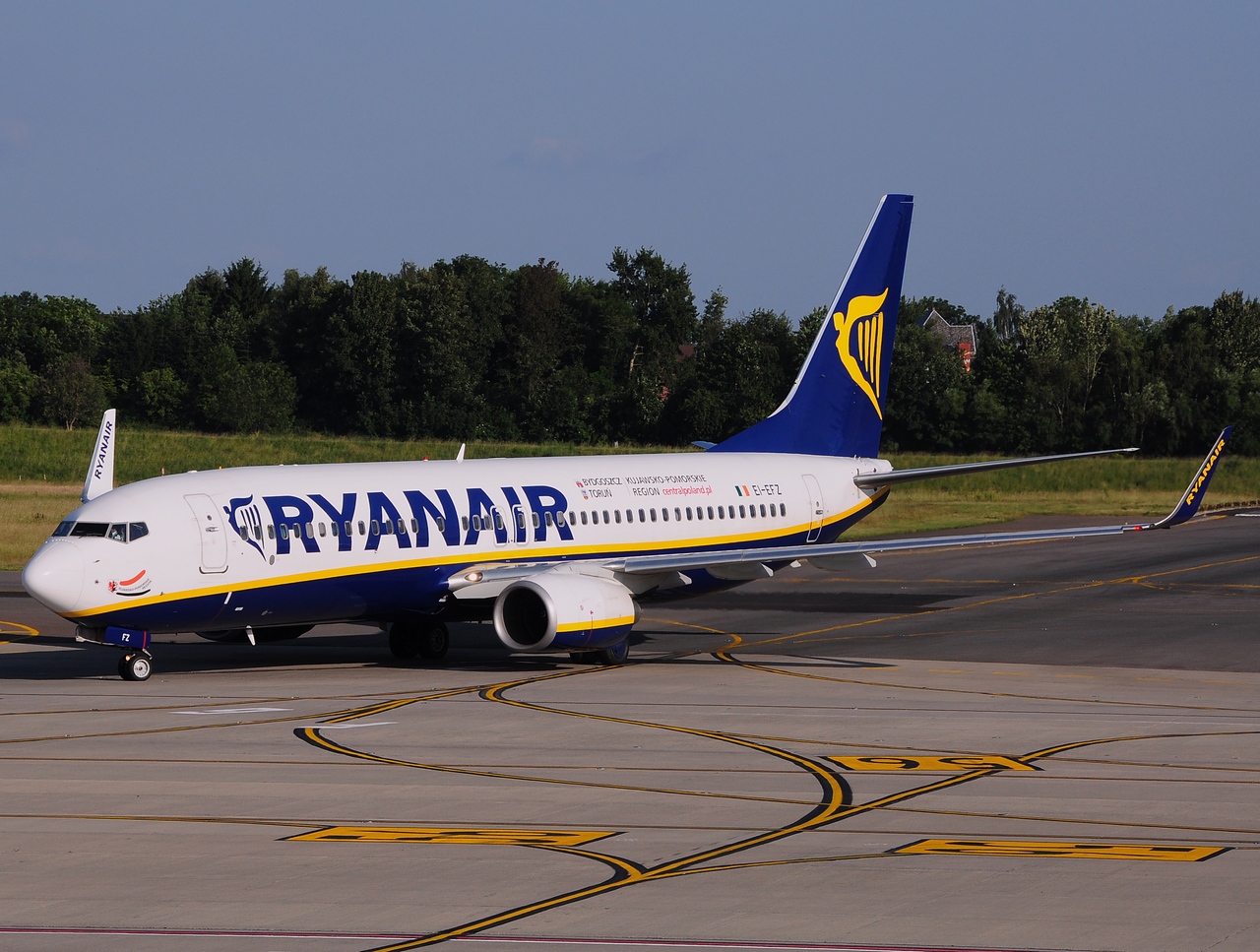 EI-EFZ - 737-8AS(WL) - Ryanair - CRL - 15-05-2014