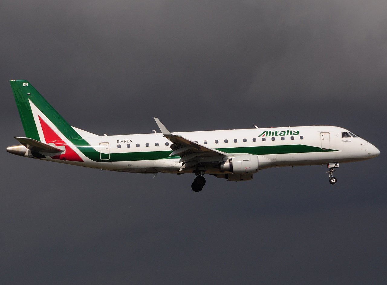 EI-RDN - ERJ-175STD (ERJ-170-200)  - Alitalia - FCO - 17-06-2014