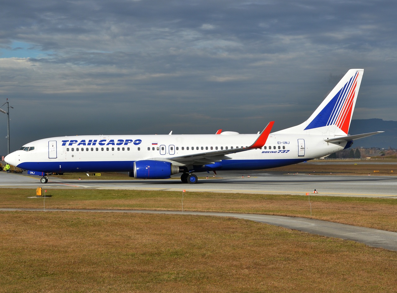 EI-UNJ - 737-86J(WL) - Transaero Airlines - SZG - 11-01-2014