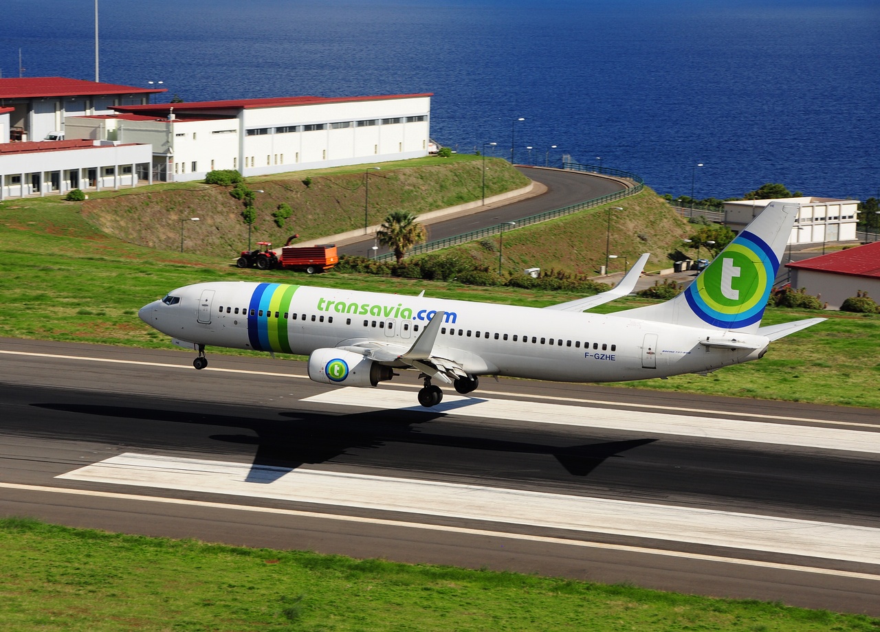 F-GZHE - 737-8K2(WL) - Transavia France - FNC - 30-09-2014c