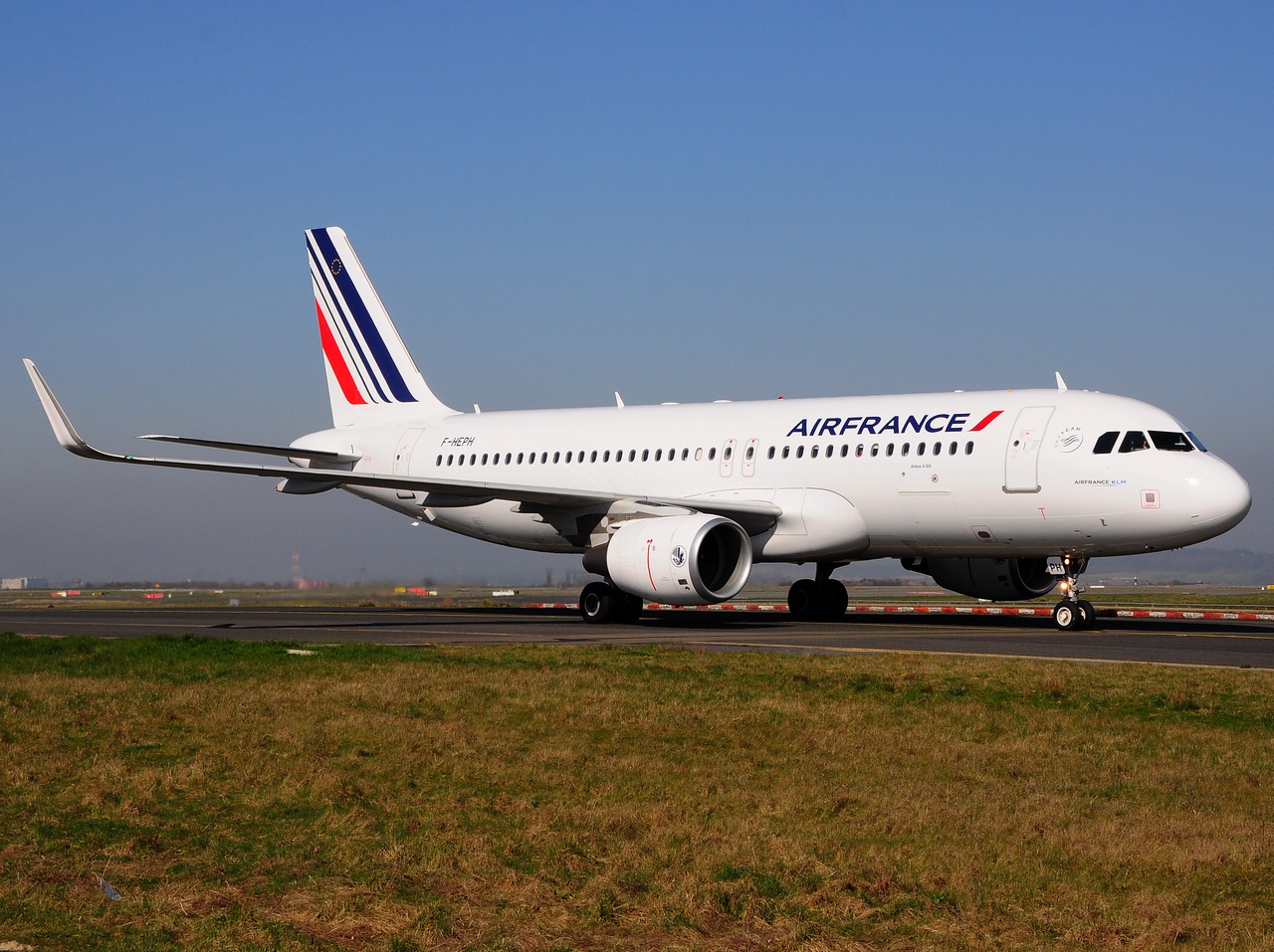 F-HEPH - A320-214(WL) - Air France - CDG - 16-03-2014