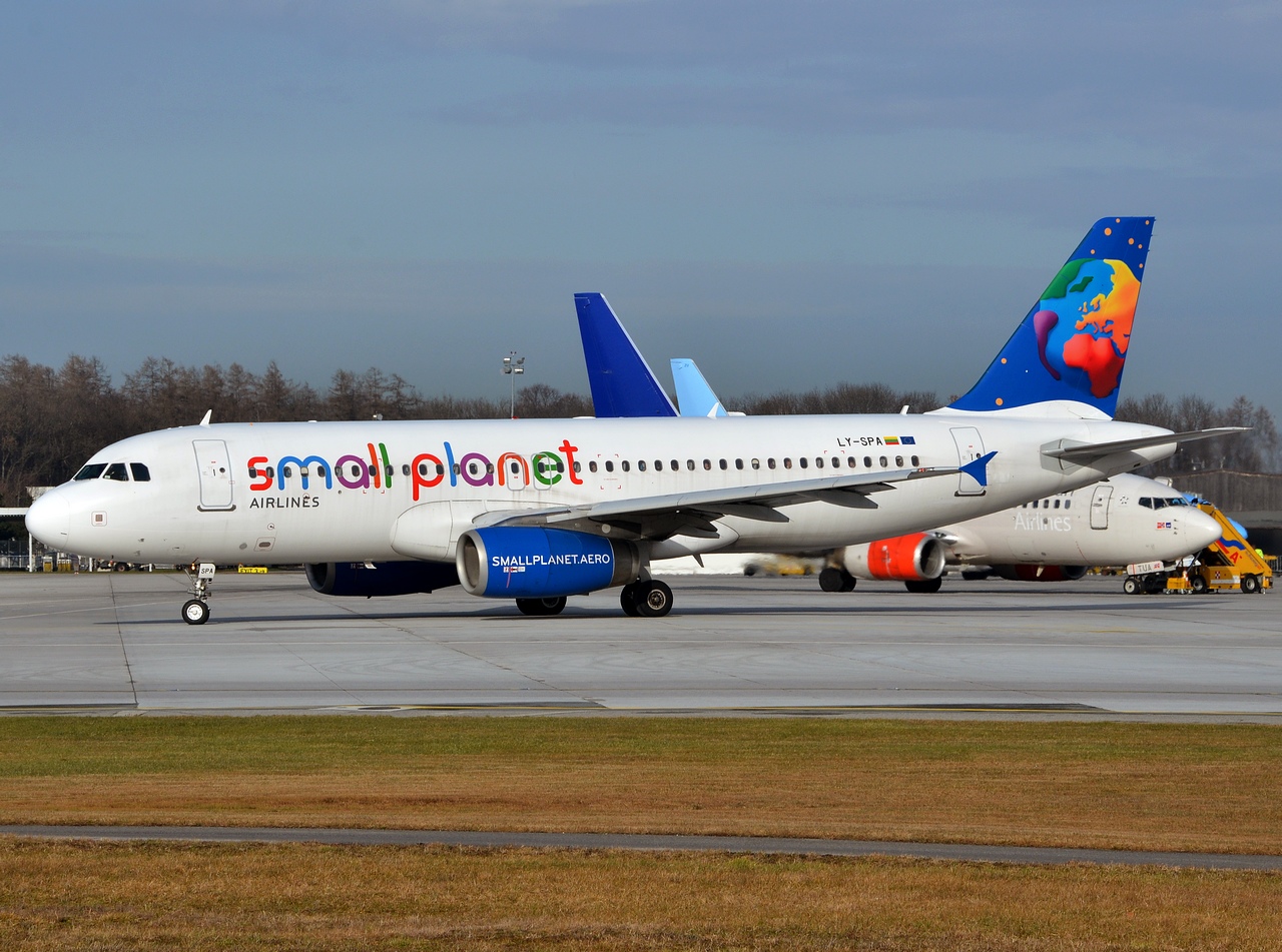 LY-SPA - A320-232 - Small Planet Airlines - SZG - 11-01-2014