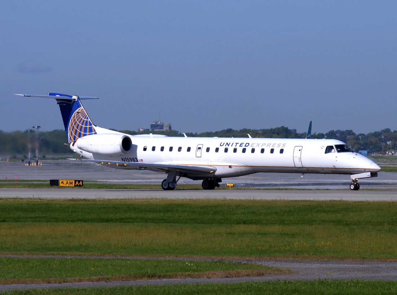 N15983 - ERJ-145LR - United Express - YUL - 19-09-2014