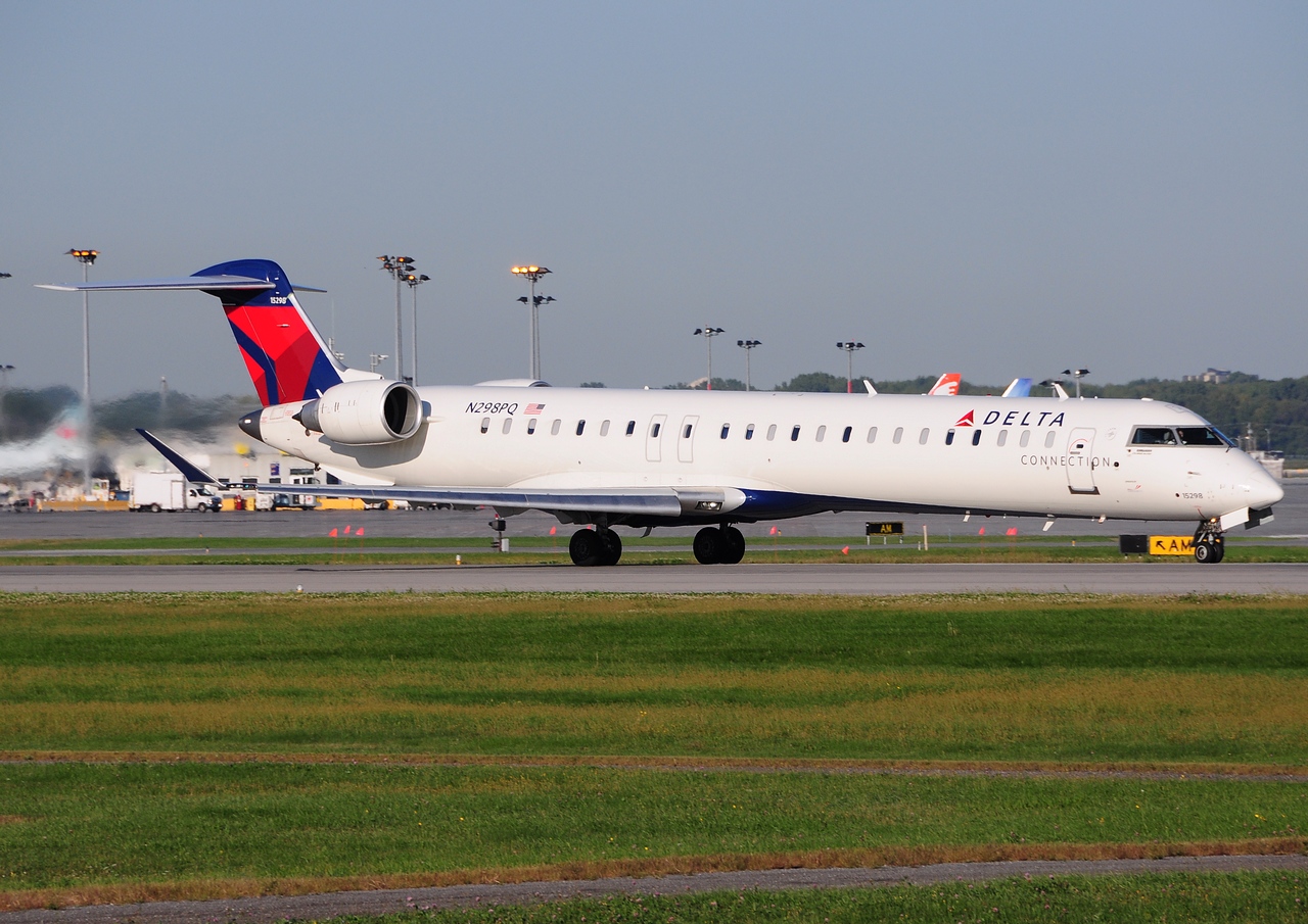 N298PQ - CRJ-900-LR - Delta Connection - YUL - 19-09-2014