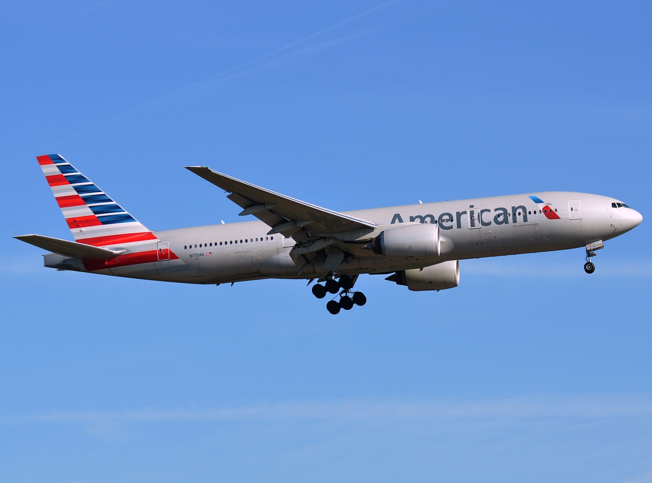 N775AN - 777-223(ER) - American Airlines - FRA - 04-05-2014