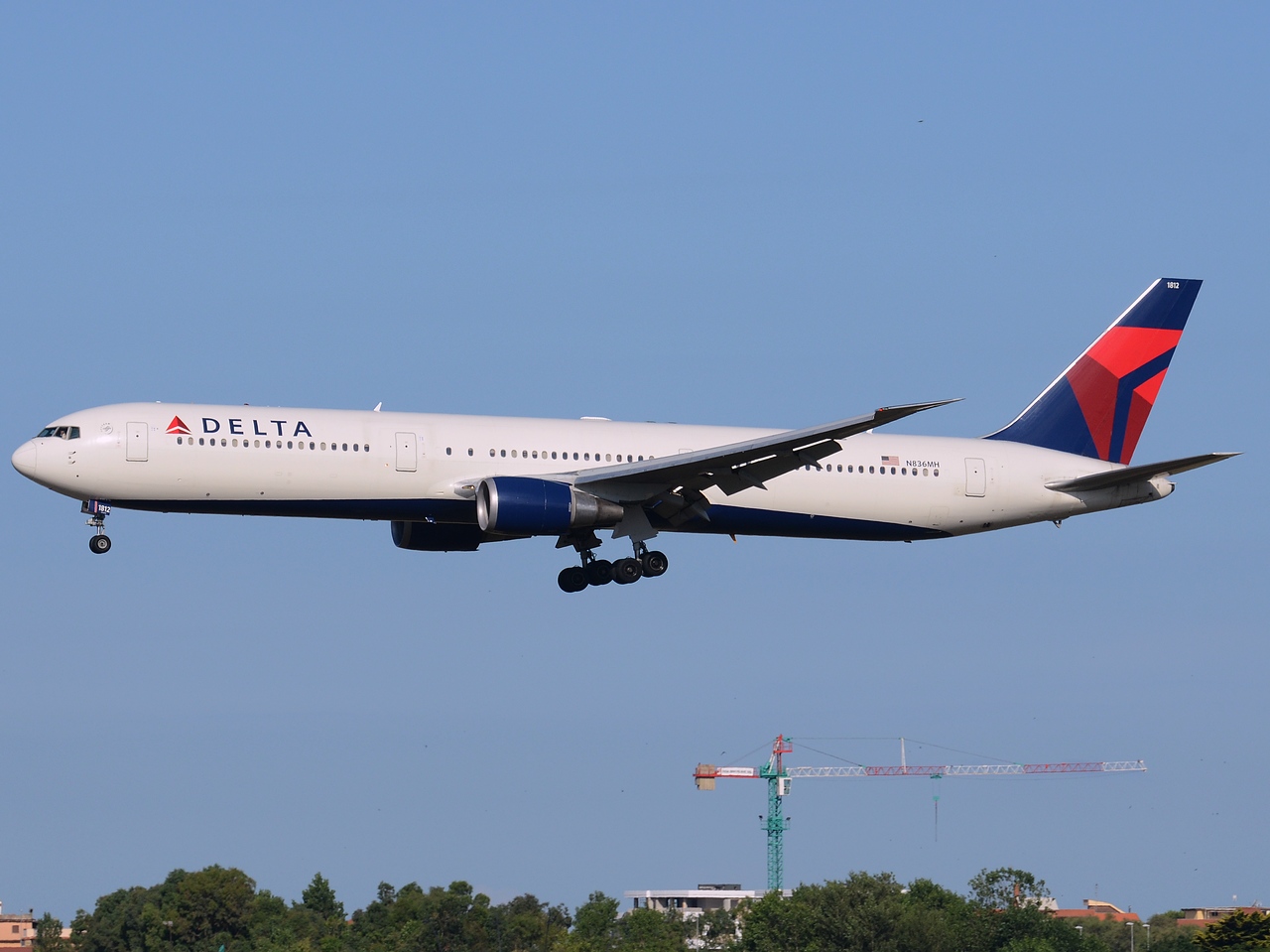 N836MH - 767-432(ER) - Delta Air Lines - FCO - 18-06-2014
