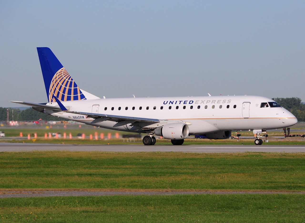 N865RW - ERJ-170SE (ERJ-170-100 SE)  - United Express - YUL - 19-09-2014