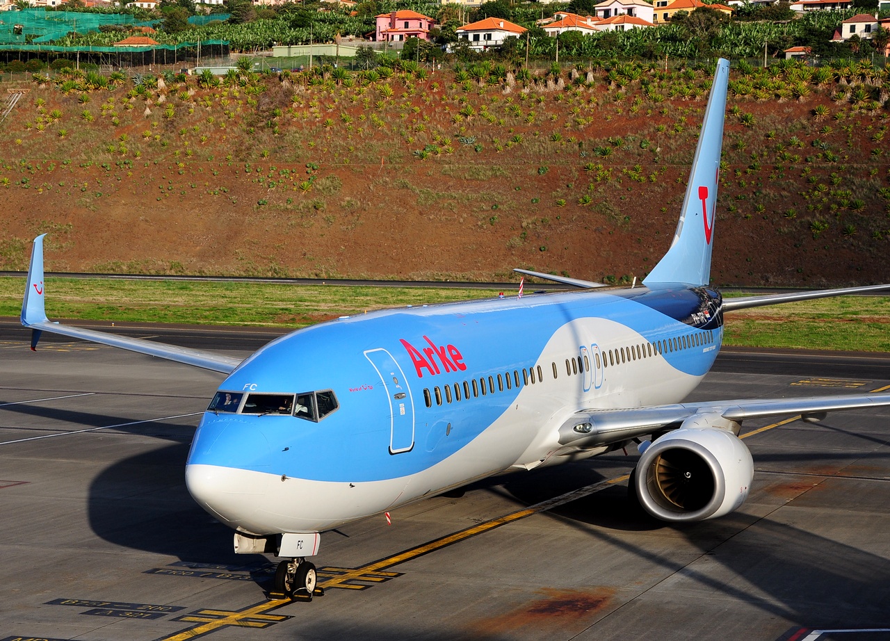 PH-TFC - 737-8K5(WL) - Arke - FNC - 02-10-2014