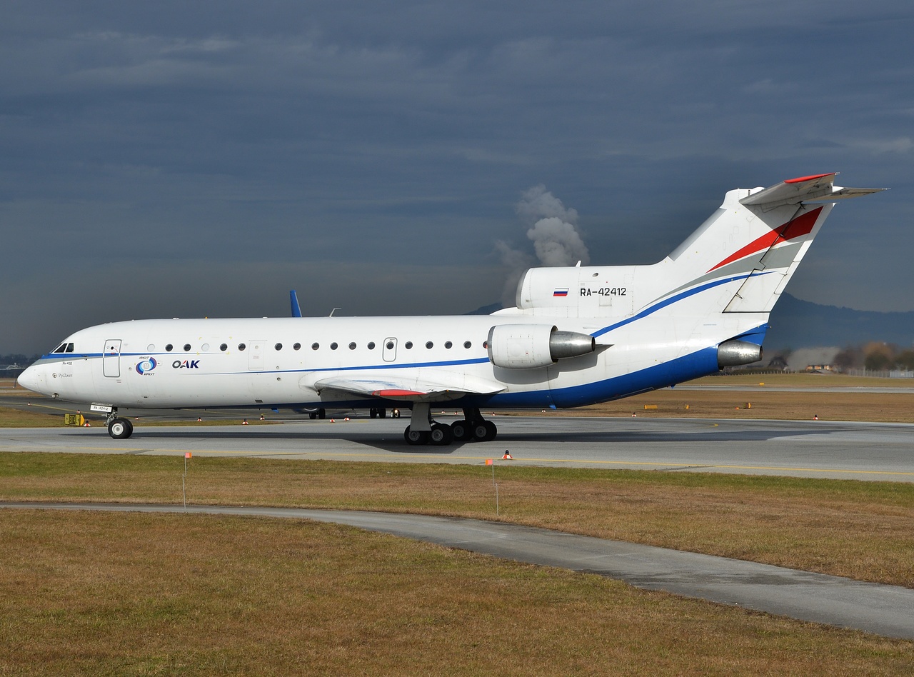 RA-42412 - Yakovlev Yak-42D - Rusjet-Irkut - SZG - 11-01-2014