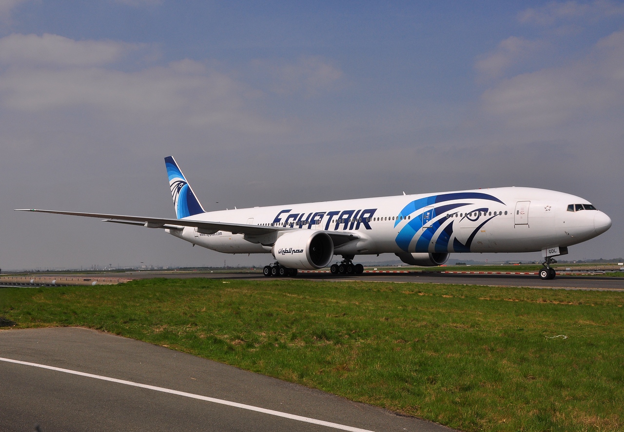 SU-GDL - 777-36N(ER) - EgyptAir - CDG - 12-04-2014