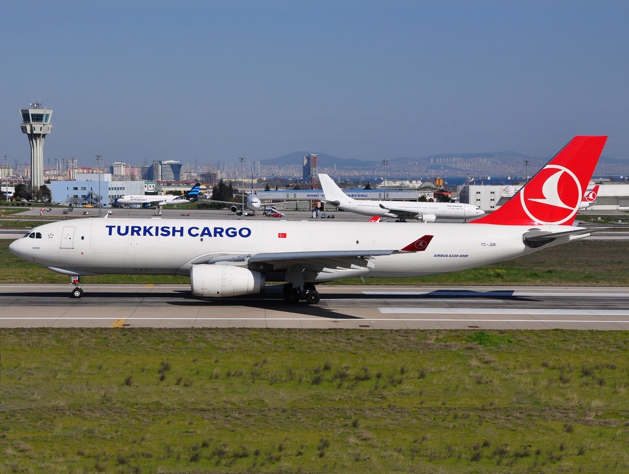 TC-JDR - A330-243F - Turkish Airlines - IST - 30-03-2014b