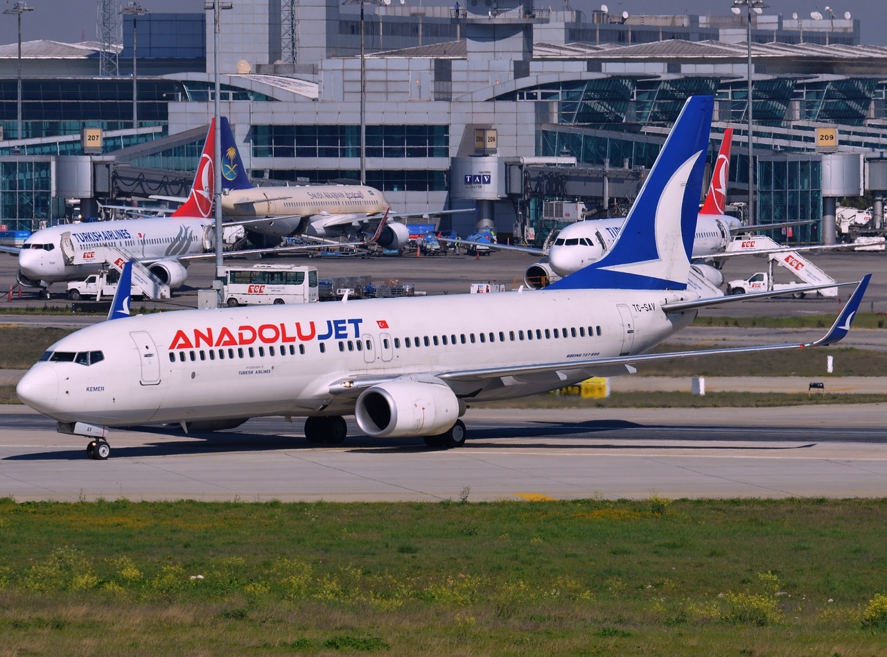 TC-SAV - 737-8GJ(WL) - SunExpress - IST - 31-03-2014