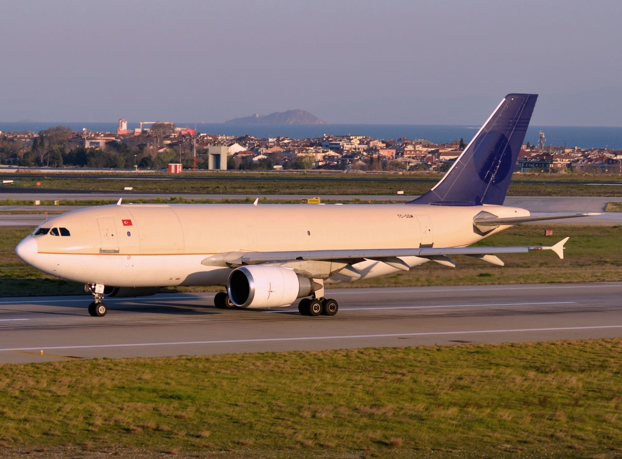 TC-SGM - A310-308 - ULS Airlines Cargo - IST - 30-03-2014