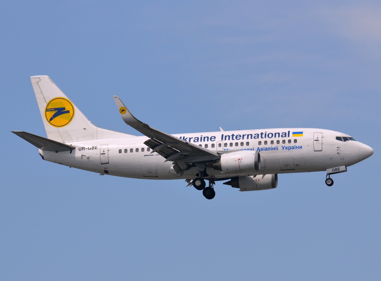 UR-GBE - 737-548(WL) - Ukraine International Airlines - IST - 01-04-2014