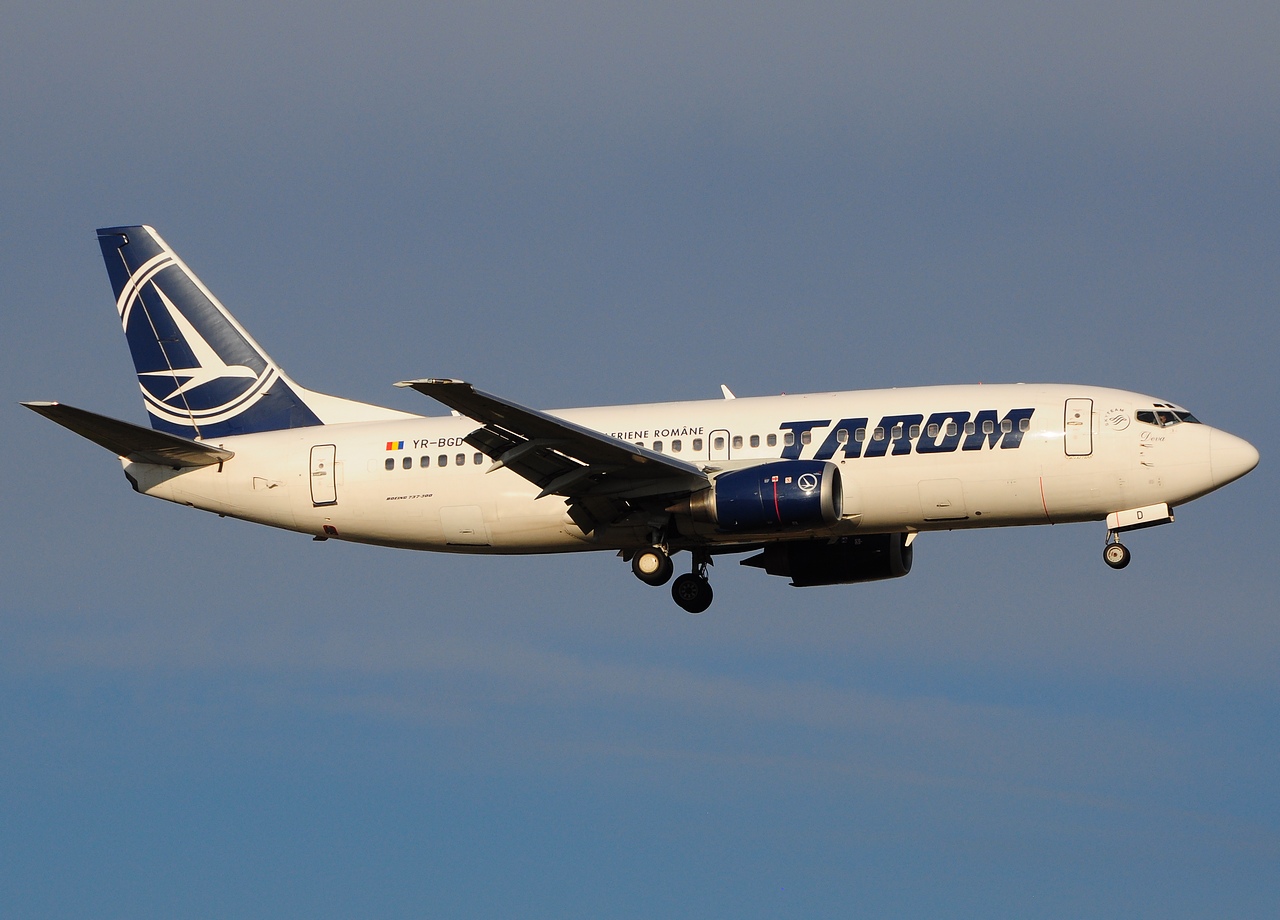 YR-BGD - 737-38J - Tarom - FCO - 19-06-2014