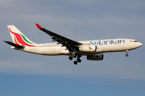 4R-ALD - A330-243 - SriLankan Airlines - FCO - 19-06-2014