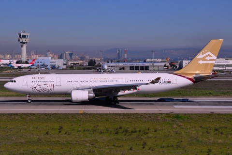 5A-LAR - A330-202 - Libyan Airlines - IST - 31-03-2014b