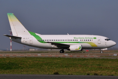 5T-CLA - 737-55S - Mauritania Airlines International - CDG - 16-03-2014
