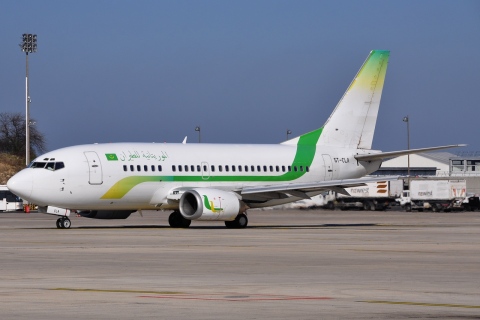 5T-CLA - 737-55S - Mauritania Airlines International - CDG - 16-03-2014b