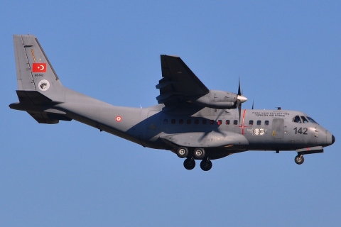 98-142 - Casa 235- - Turkish Air Force - IST - 31-03-2014