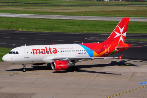 9H-AEM - A319-111 - Air Malta - DUS - 19-07-2014
