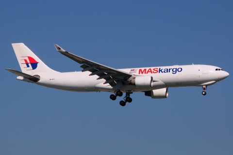 9M-MUC - A330-223F - Malaysia Airlines - IST - 31-03-2014b