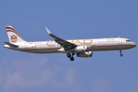 A6-AEA - A321-231(WL) - Etihad Airways - IST - 01-04-2014