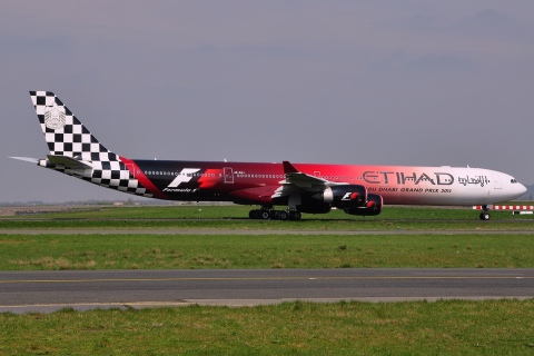 A6-EHJ - A340-642 - Etihad Airways - CDG - 12-04-2014