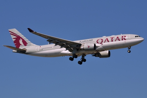 A7-ACM - A330-202 - Qatar Airways - IST - 30-03-2014