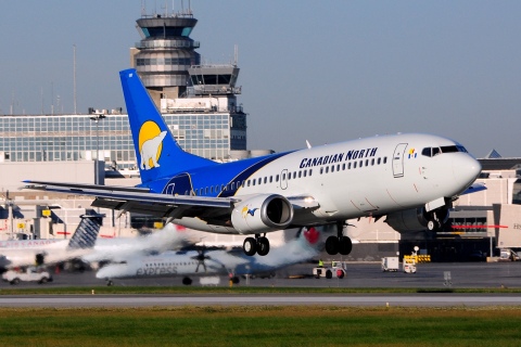 C-FKCN - 737-36N - Canadian North - YUL - 19-09-2014