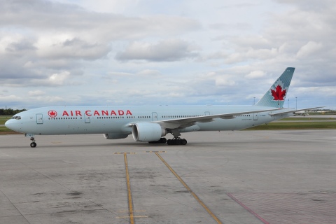 C-FNNU - 777-333(ER) - Air Canada - YUL - 22-09-2014