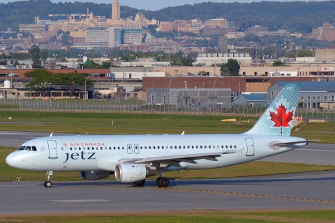 C-FPWE - A320-211 - Air Canada Jetz - YUL - 19-09-2014b